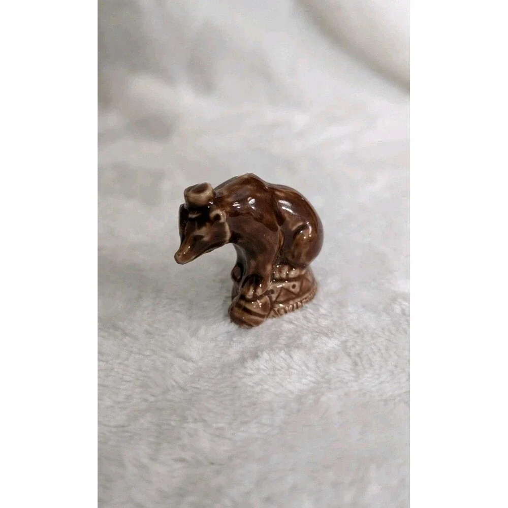 Wade Whimsies England Red Rose Tea Miniature Circus Bear Figurine